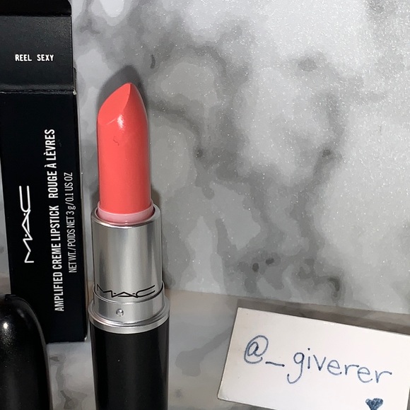 NIB REEL SEXY Amplified Lipstick MAC - Picture 3 of 16